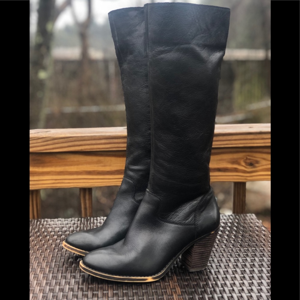 LUCKY BRAND REAL PEBBLED LEATHER BOOTS
